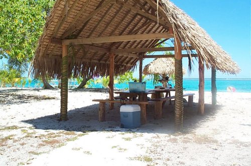 Bora Bora Motu Lagoon